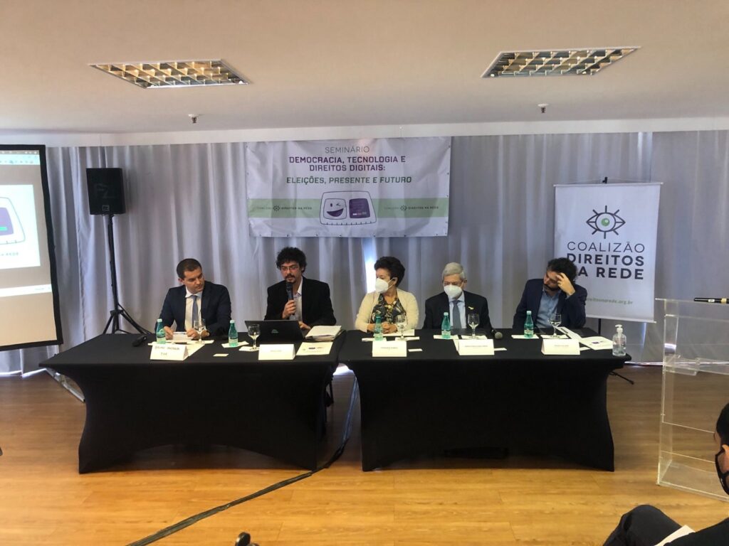 democracia-tecnologia-e-direitos-digitais